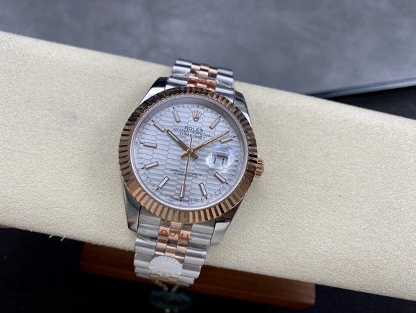 激安ロレックス内部構造